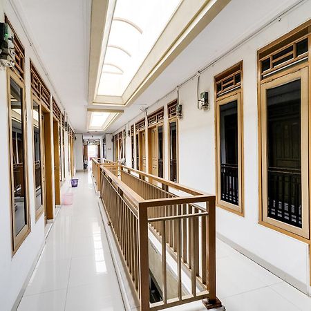 Oyo Life 91994 Sawerigading Jatinangor Syariah Hotel Sayang Bagian luar foto